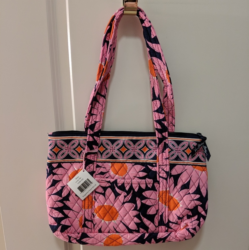 NWT Vera Bradley Betsy Bag in Loves Me RETIRED